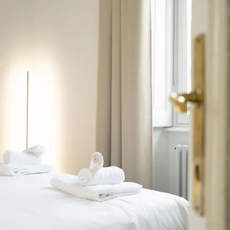 Holiday home Uno - Via Loveno, By Lovecomo *