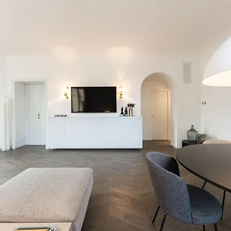 Holiday home Uno - Via Loveno, By Lovecomo *